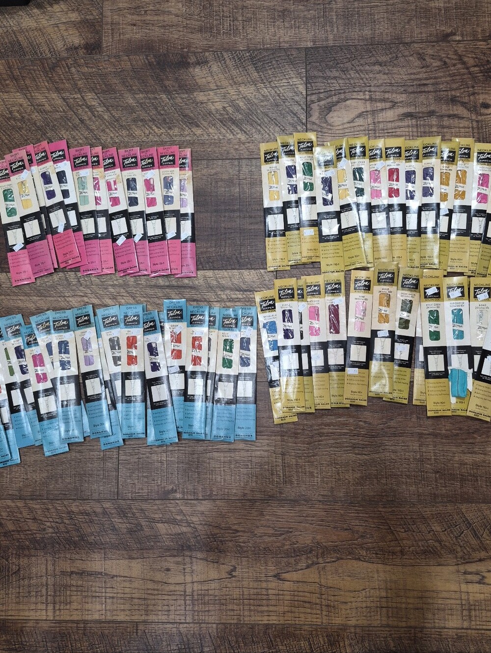 New Oldstock Talon Zippers Sewing Lot Of 66 Assorted Colors And Lengths